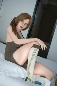 自然なボディラインと柔らかい TPE 質感が魅力のダッチワイフ Nylah 170cm