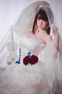 自然な表情とリアルな触感が魅力の美人系ラブドール 岡本沙織 148cm
