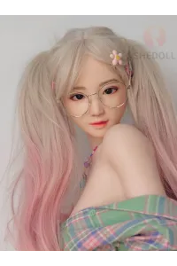美しい顔立ちとリアルな造形が魅力のラブドール 安室美穗 148cm