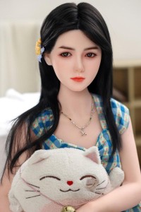 美しい顔立ちと自然なボディラインが魅力の高級ラブドール 藤彩花 143cm
