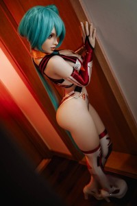 リアル エロ 漫画精巧なデザインとリアルな感触のラブドール Adeline 158cm