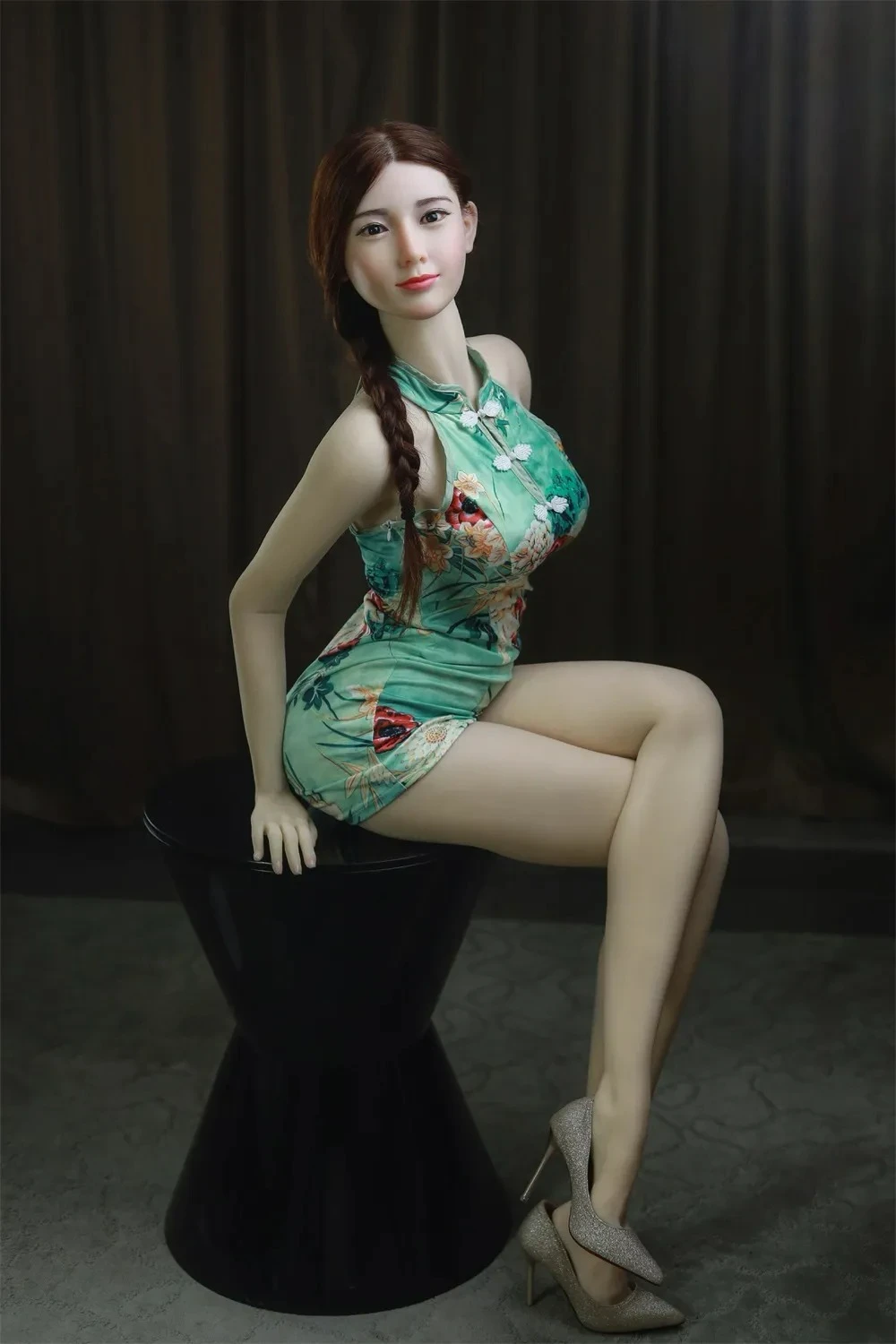 成熟した御姐の気品を美肌と美乳で表現したリアルドール 河原優花 170cm
