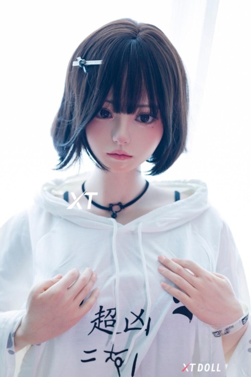 魅惑的なボディラインを持つ柔らかなシリコンラブドール 荒井美菜 157cm