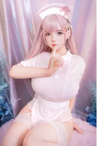 白肌で清楚系モデル ラブドール 天然系美少女のリアル再現 新垣纱由里 157cm