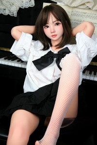 可愛いラブドールな女子校生の顔リアルドール通販中 小宮山麻友 148cm