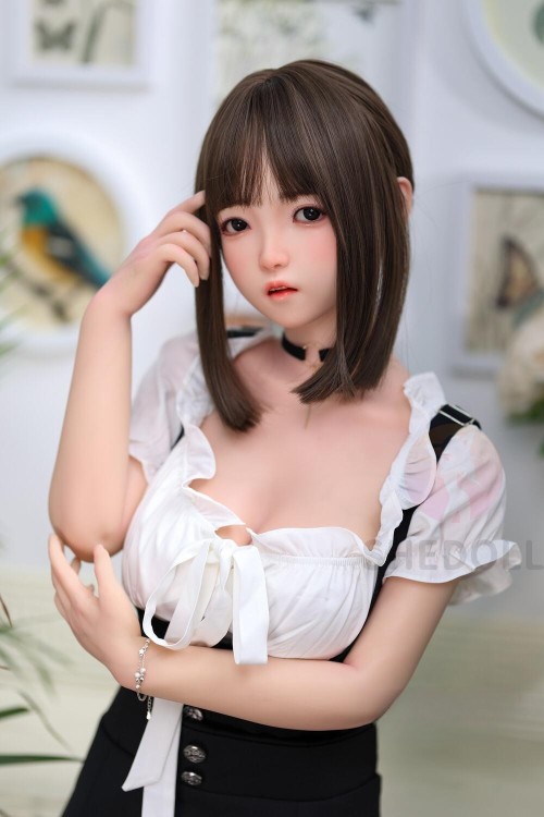 可愛らしい顔立ちと美しい雰囲気が魅力のリアルラブドール 渡辺あかり 148cm