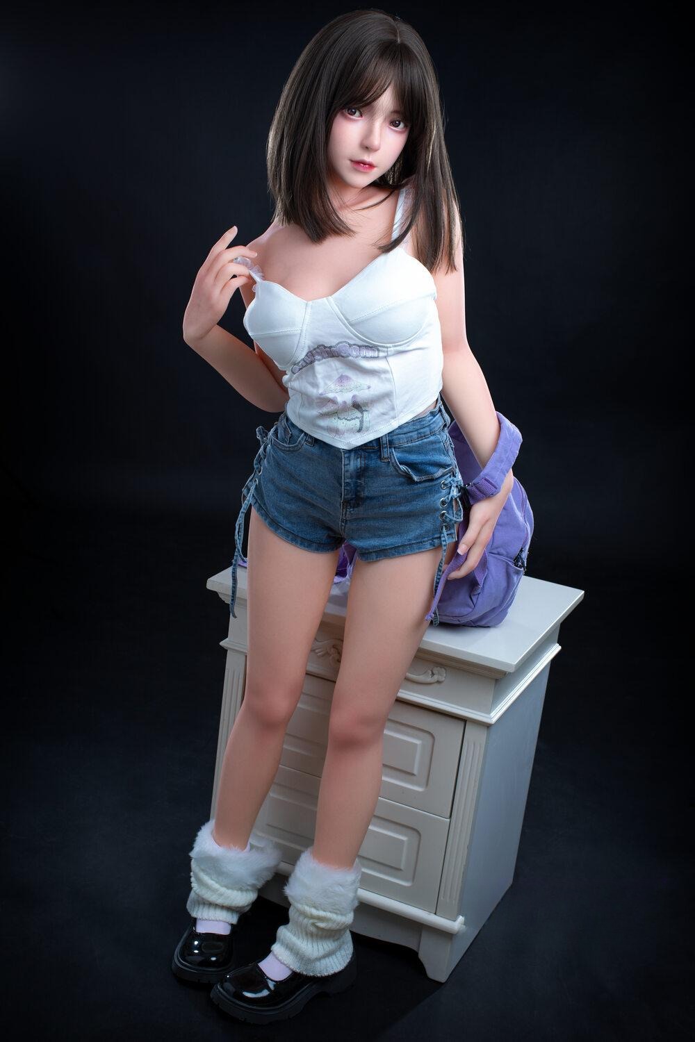 リアルな肌触りと美しいデザイン 高品質シリコン頭部ラブドール 吉田千夏 150cm