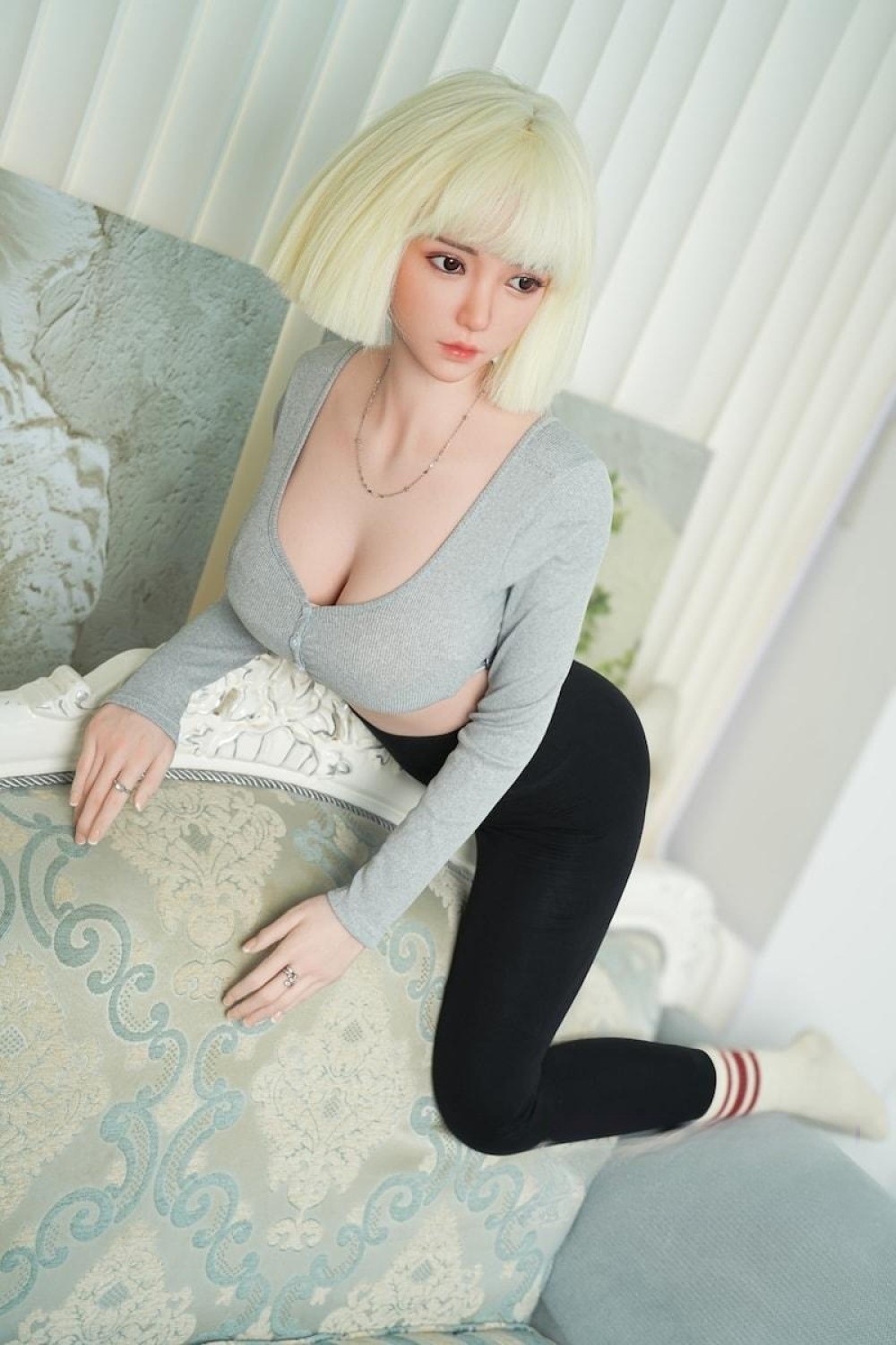 巨乳 エロ アニメ完璧に再現されたリアルボディドール Rosalie 170cm