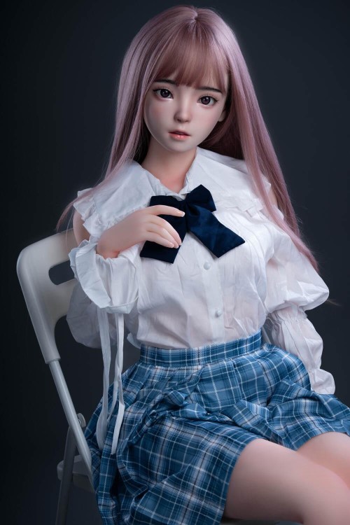 アニメ風の可愛らしい顔立ちが印象的なリアルラブドール 松田玲奈 148cm