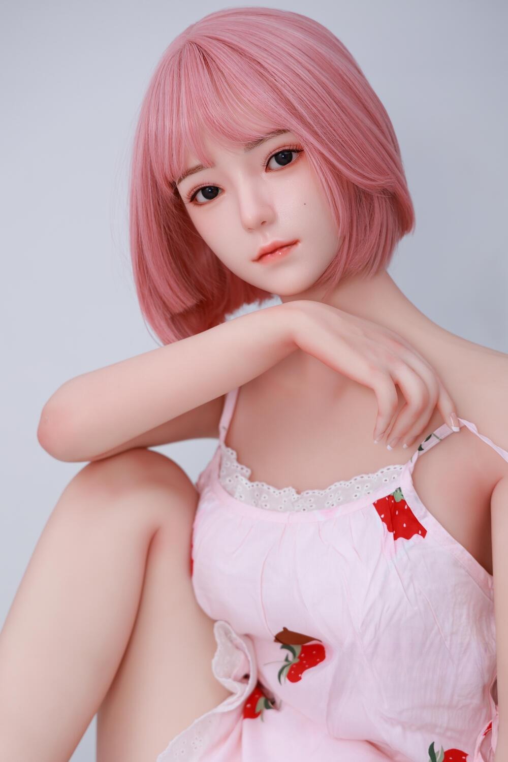可愛い上品で大人の美しさを持つシリコン頭部ドール 竹内結衣 158cm