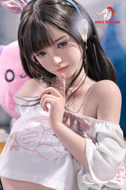 可愛らしい顔立ちが魅力の等身大リアルドール 早瀬真奈 148cm