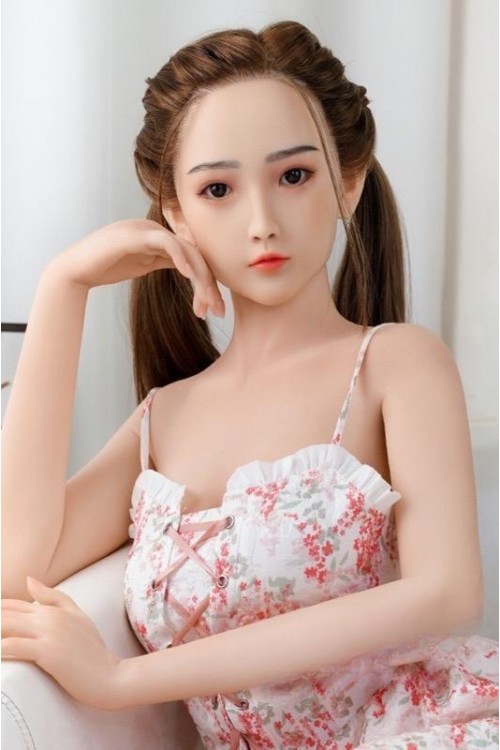リアルなフィギュアと高級シリコンの完璧な融合 長田里奈 149cm