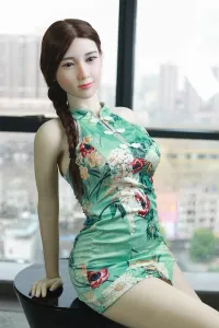 成熟した御姐の気品を美肌と美乳で表現したリアルドール 河原優花 170cm