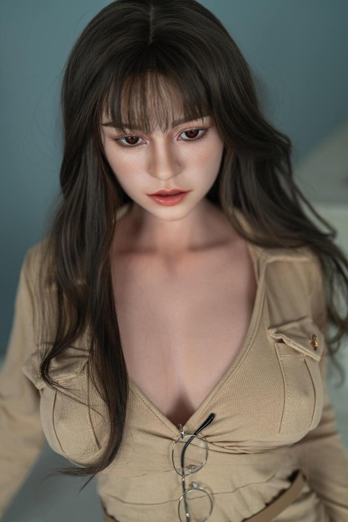 ぷるぷる柔肌としなやかなフォルムの高品質ドール 北野美緒 170cm