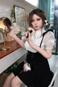 ロリーラブドール小型ボディ小柄ダッチワイフ通販 上岡香織 158cm
