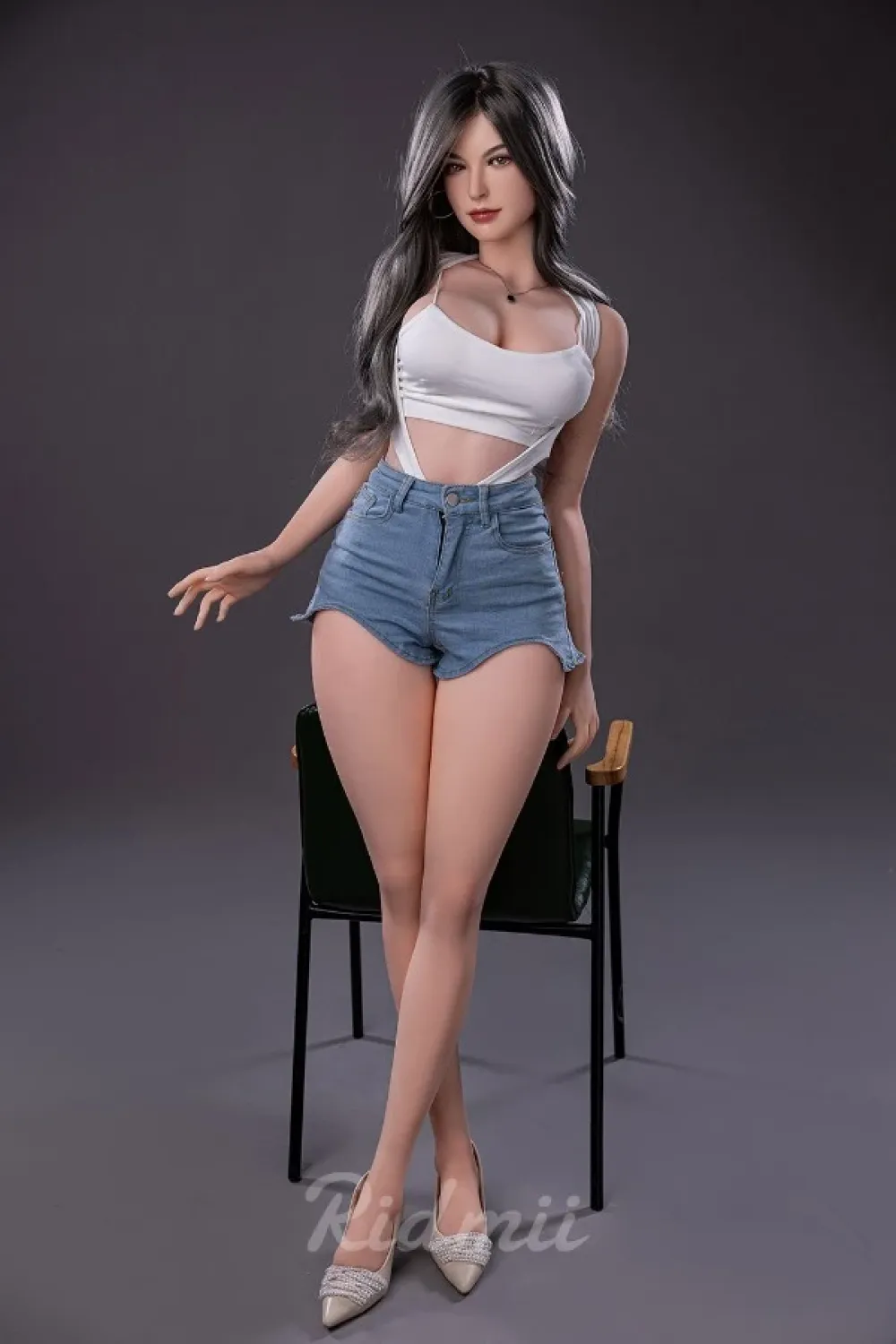リアルドール シリコンフェイス TPE製ボディー 自然な関節と肉感再現 Liora 163cm