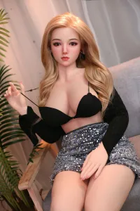 熟女系フェイス セクシーラブドールで落ち着いた印象のモデル 阿部优花 158cm