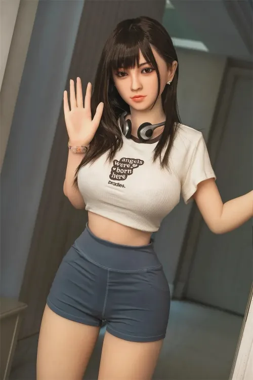 初々しさと大人の美しさが調和した美肌美乳スタイル女性 榎本凜乃 158cm