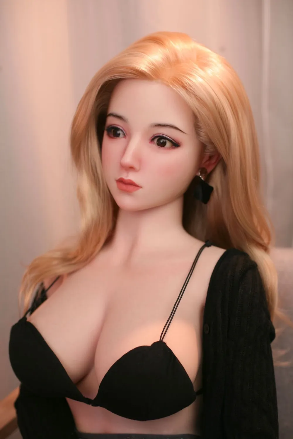 熟女系フェイス セクシーラブドールで落ち着いた印象のモデル 阿部优花 158cm