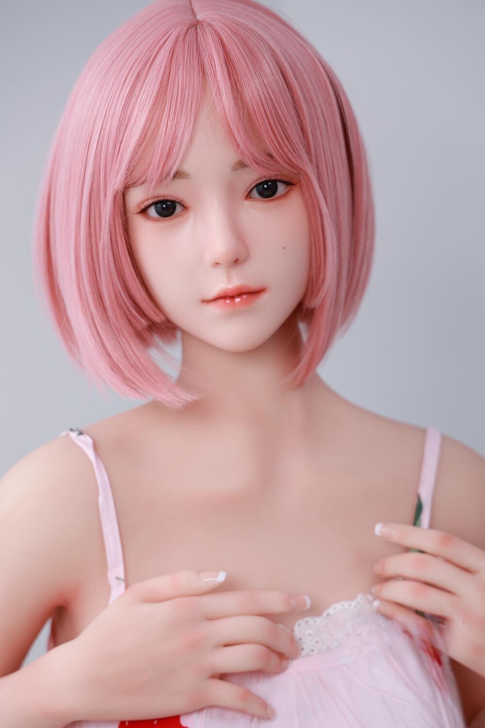 可愛い上品で大人の美しさを持つシリコン頭部ドール 竹内結衣 158cm