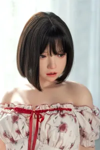 優しく穏やかな少女風イメージの大人向けリアルドール 広田杏李 155cm