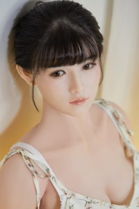 最強 オナホ 美麗なフェイスのシリコン製ラブドール 中野由美 165cm