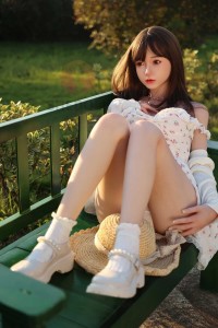 柔らかいTPEボディ+リアルシリコン可愛い顔のドール 星野美佳 158cm