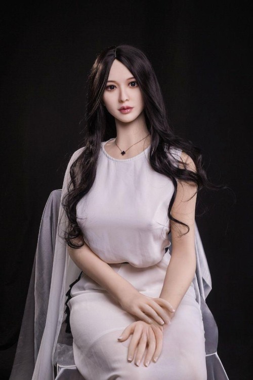 OL可憐なドール 瑠璃 168CM