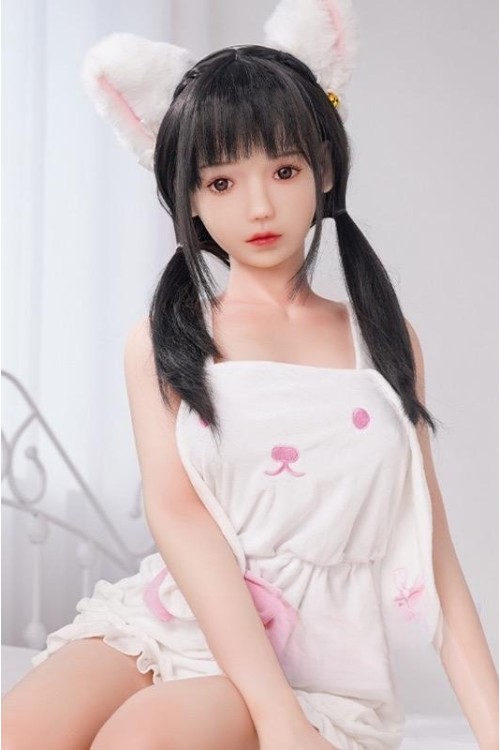 童顔リアル感あふれる自然なフェイスとボディのドール 小泉花 149cm
