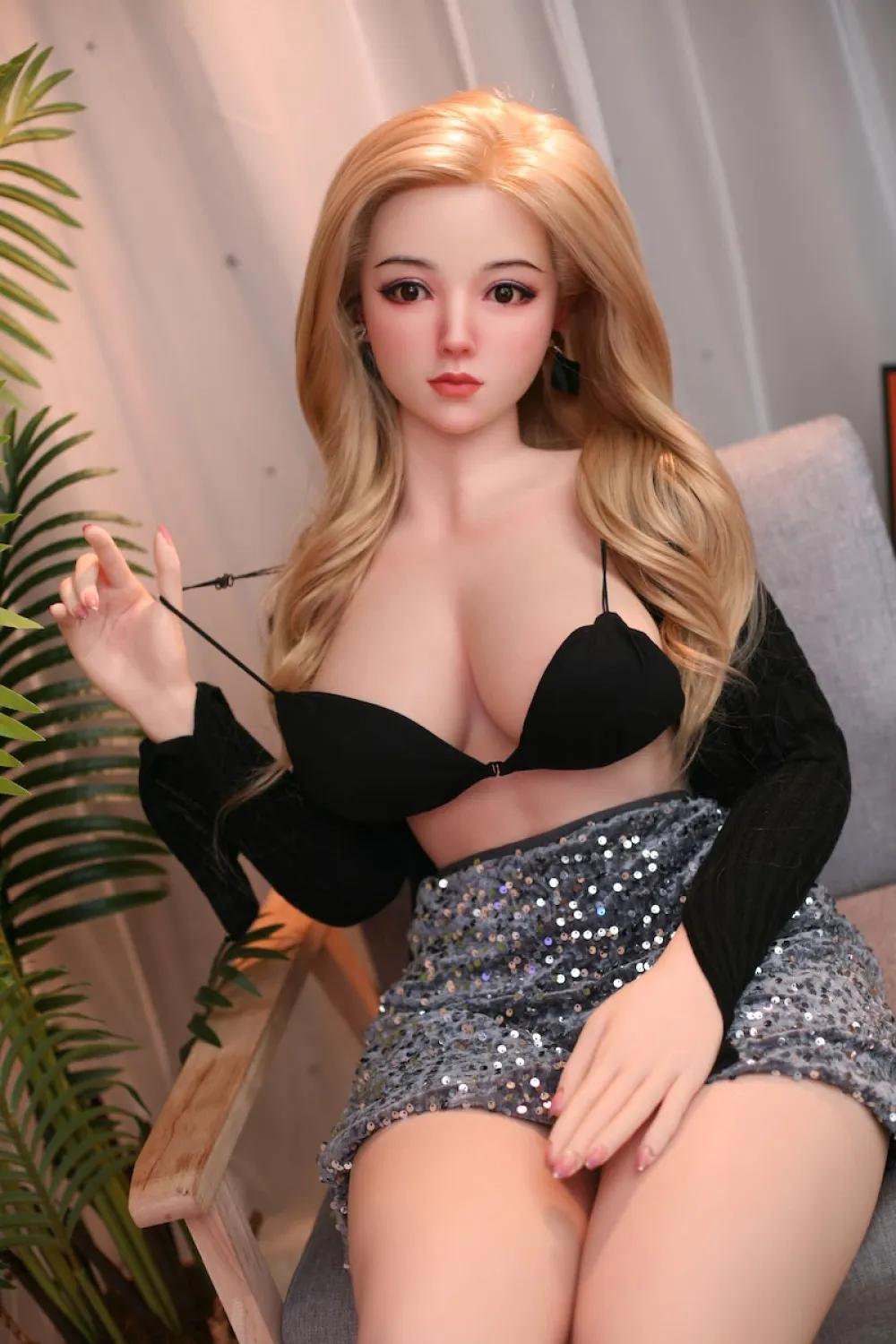 熟女系フェイス セクシーラブドールで落ち着いた印象のモデル 阿部优花 158cm