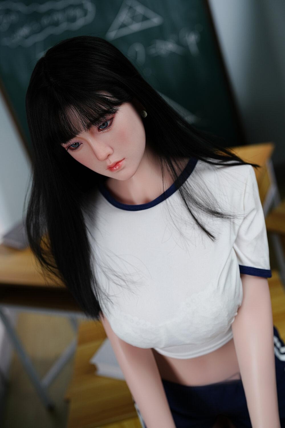 リアルシリコン製日本製ドール 高評価で柔らかな肌触り 上田美咲 170cm