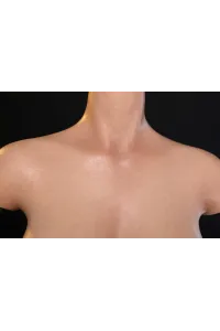 顔付き上半身ドール 柔軟素材でリアルな感触を再現 江口花音 77cm（頭部の交換を選択可能）