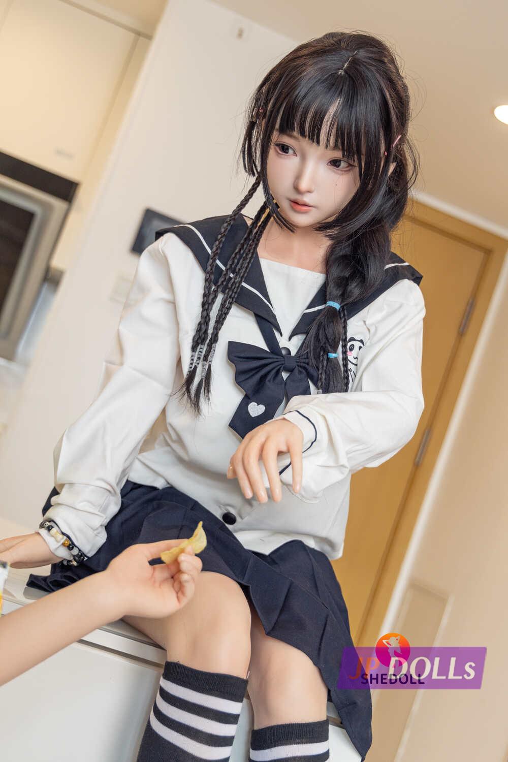 しっとりとした肌触りが魅力のリアルドール 藤井穂乃 148cm