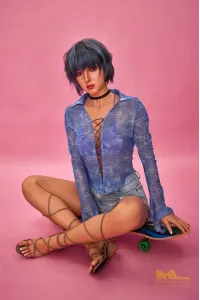 ラブドールエロ 女優ラブドール シリコン頭部植毛セックス 人形 Cora 168cm