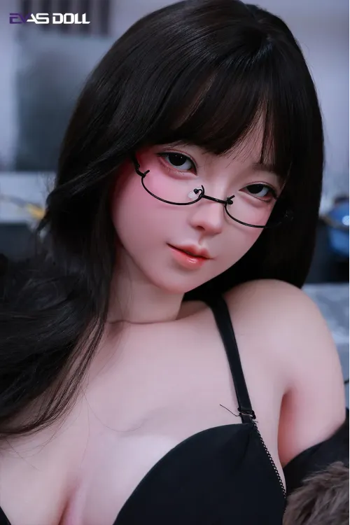 ぷにぷにの肉感と立体感あるフォルムが魅力のドール 井川柚希 160cm