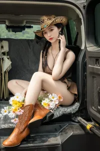 自然な肌色と弾むぷにぷに感触の巨乳ドール 岸本美月 165cm