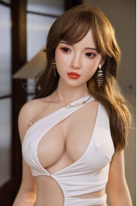 アダルトビデオ通販 滑らかな肌質としっとり感のある巨乳ドール 松下理恵 166cm