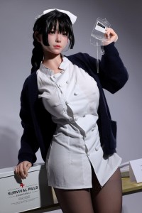 ナーススタイルと優しい笑顔が魅力のリアルラブドール 安室優奈 166cm【皮膚模様版】
